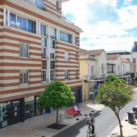 Le Regatta * 阿卡雄